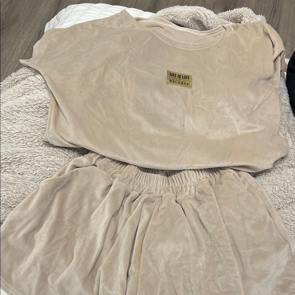 Beige Velour Lounge Set